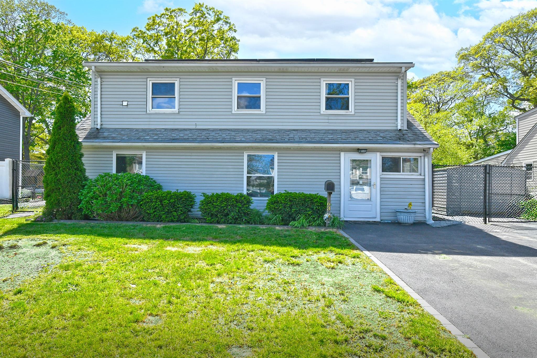 63 William Street, Copiague, New York image 29