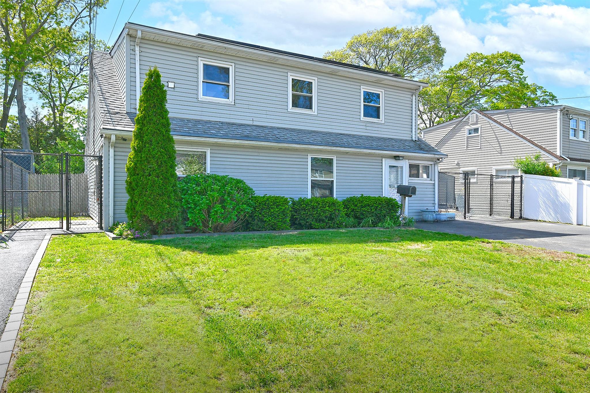 63 William Street, Copiague, New York image 2