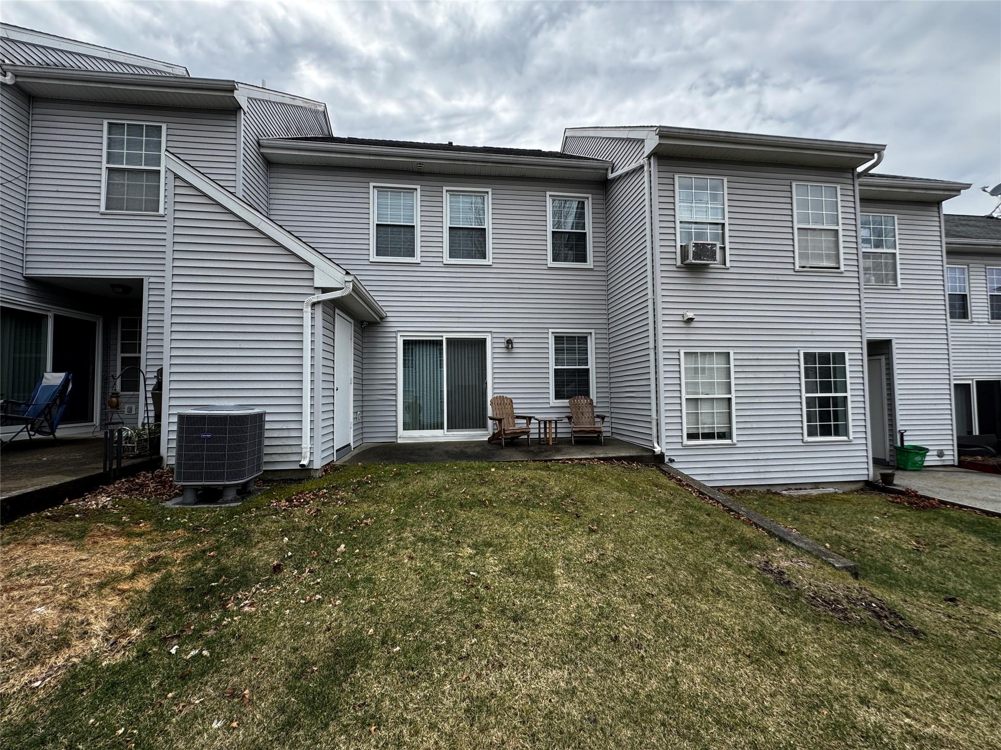 12 Kendal Lane, Middletown, New York image 2