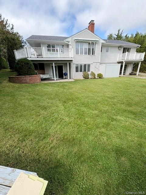 Photo of 2025 Little Peconic Bay Lane, Southold, NY 11971 (MLS # 1061179)