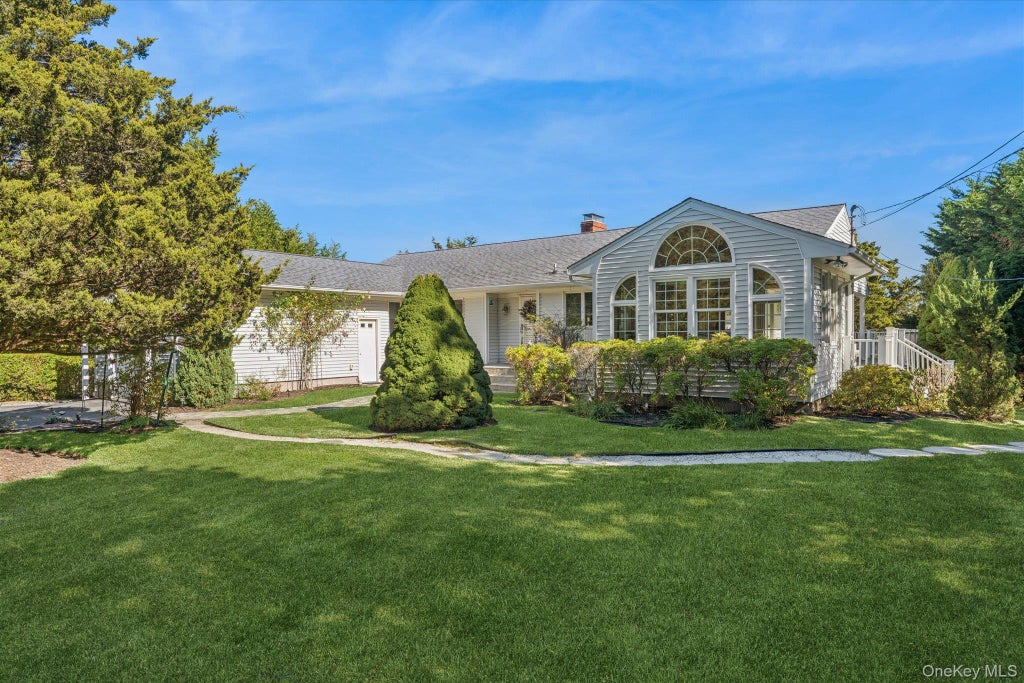 Photo of 2025 Little Peconic Bay Lane, Southold, NY 11971 (MLS # 1061179)