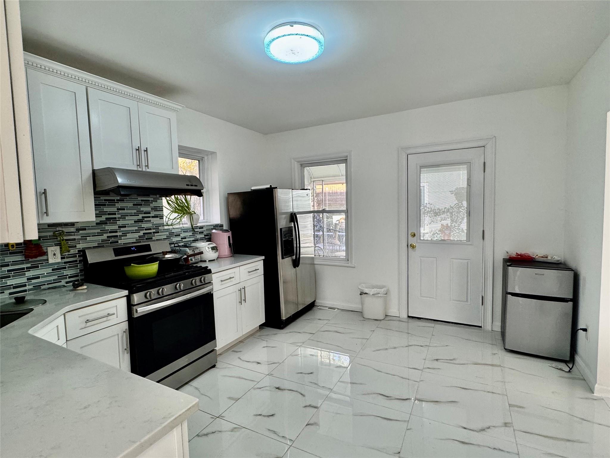 39 Reservoir Avenue, Port Jervis, New York image 7