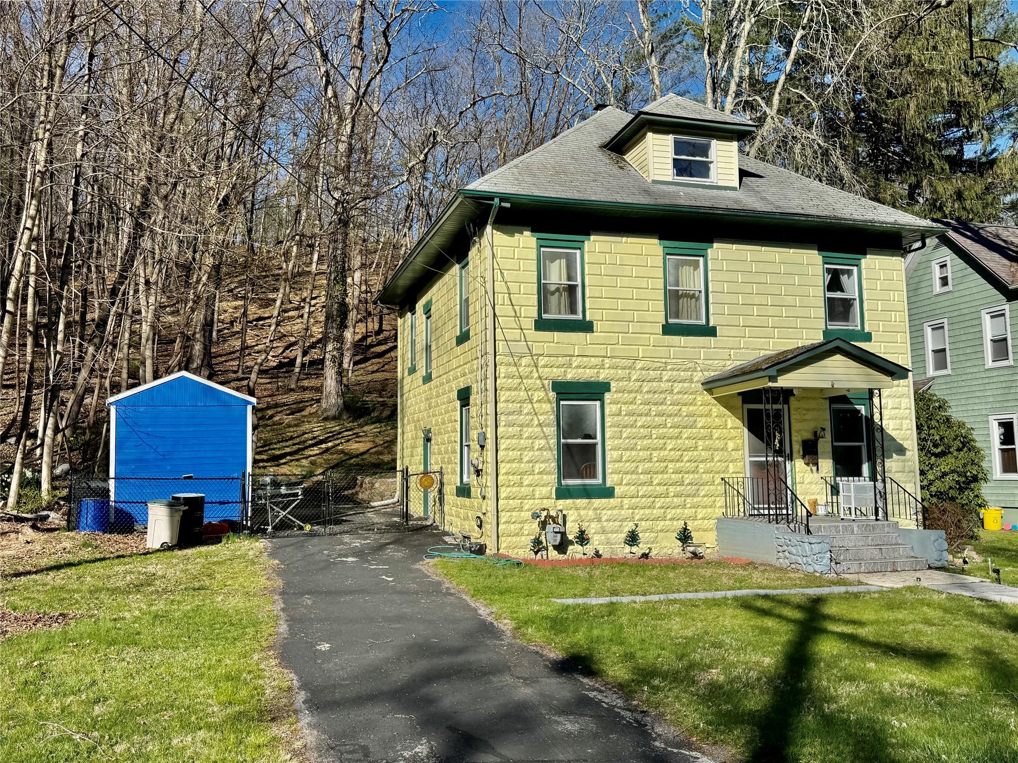 39 Reservoir Avenue, Port Jervis, New York image 1