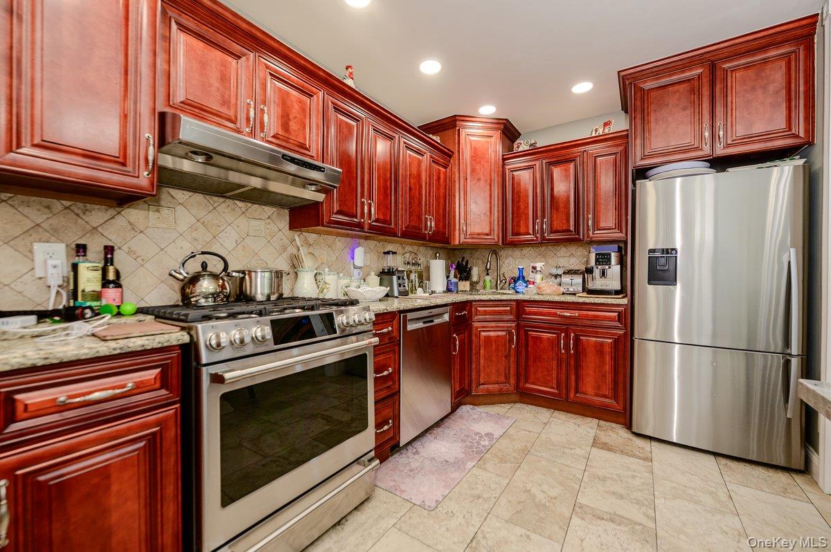 84 Ridgewood Avenue - Photo 2