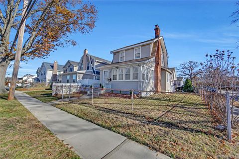 1357 Langdon Boulevard Rockville Centre NY 11570