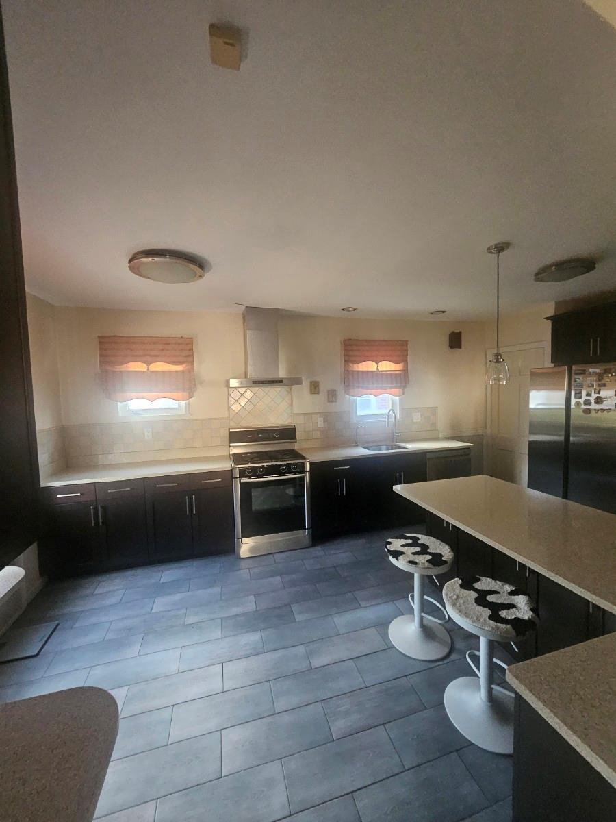 17138 N Gladwin Avenue, Fresh Meadows, New York image 3