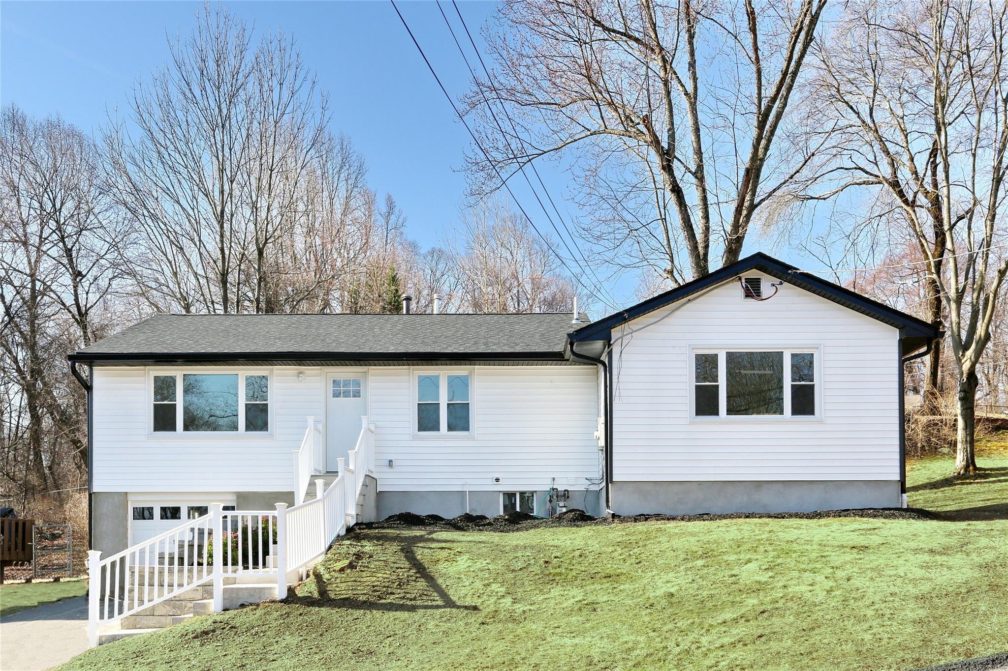 93 Capt Shankey Drive, Garnerville, New York image 2