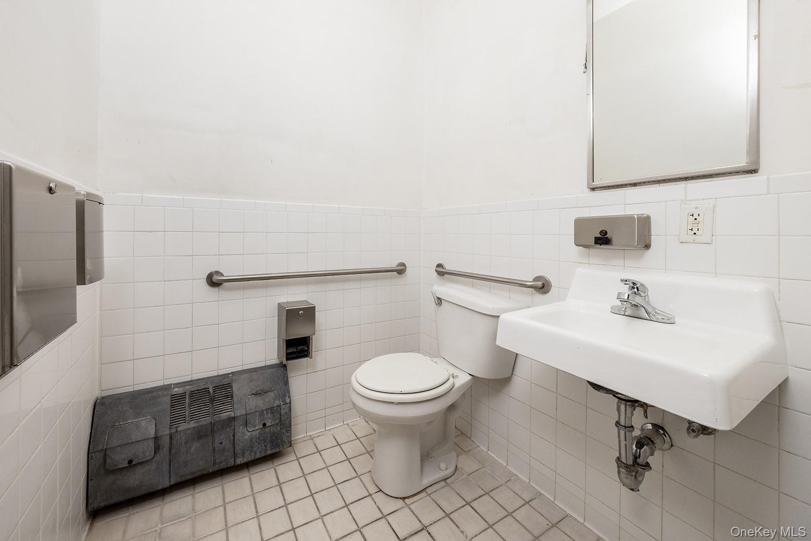 167 Avenue C Storefront