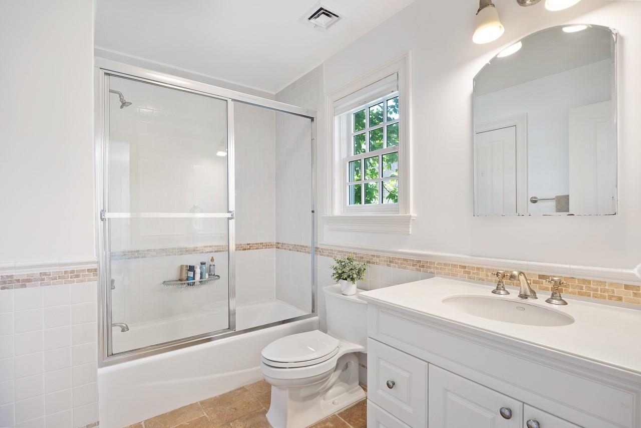 11 School Lane, Scarsdale, New York image 20