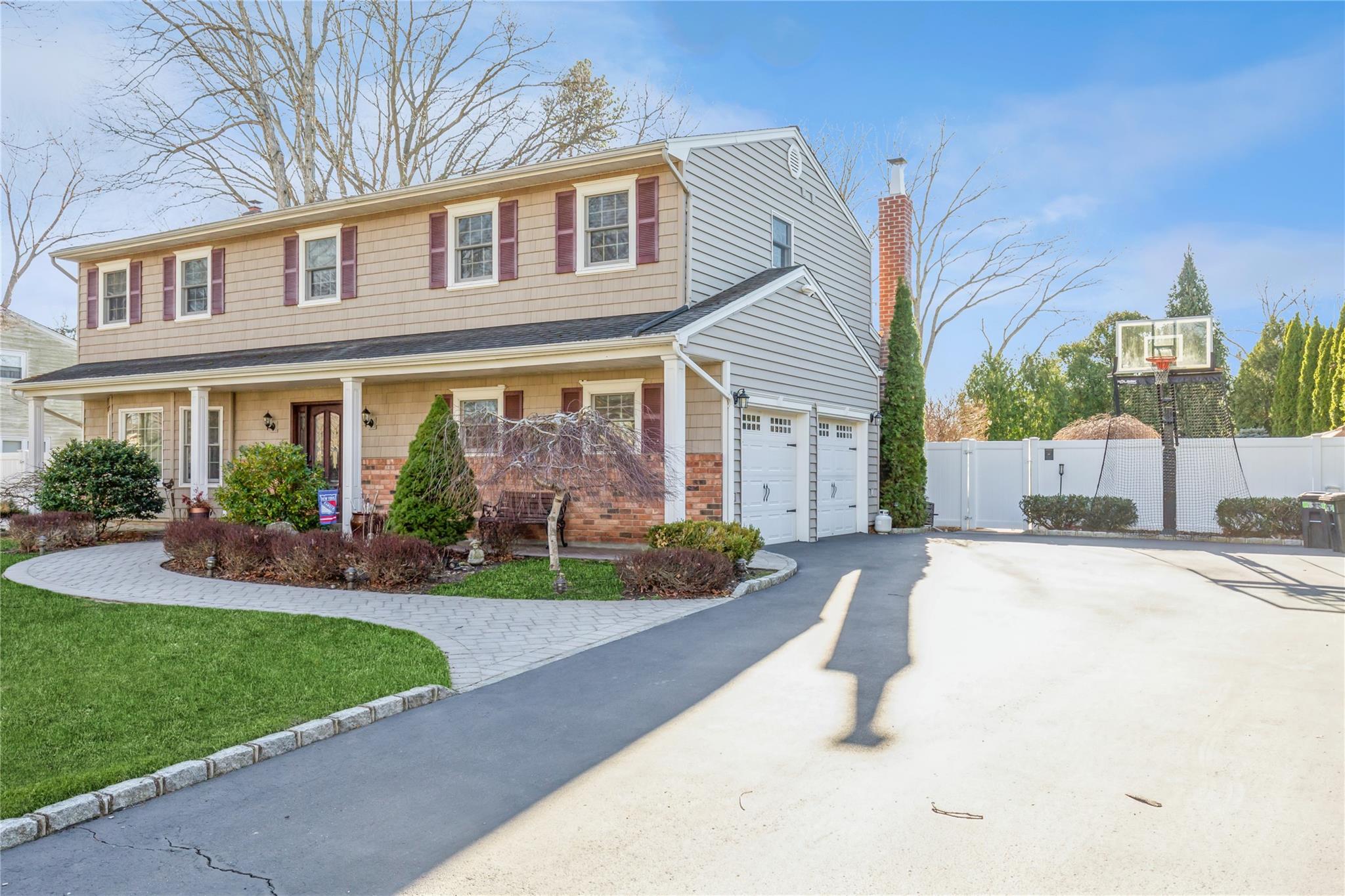 12 Meryl Lane, Nesconset, New York image 3