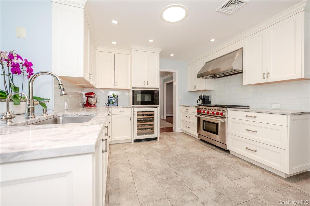 2539 Bradley Court