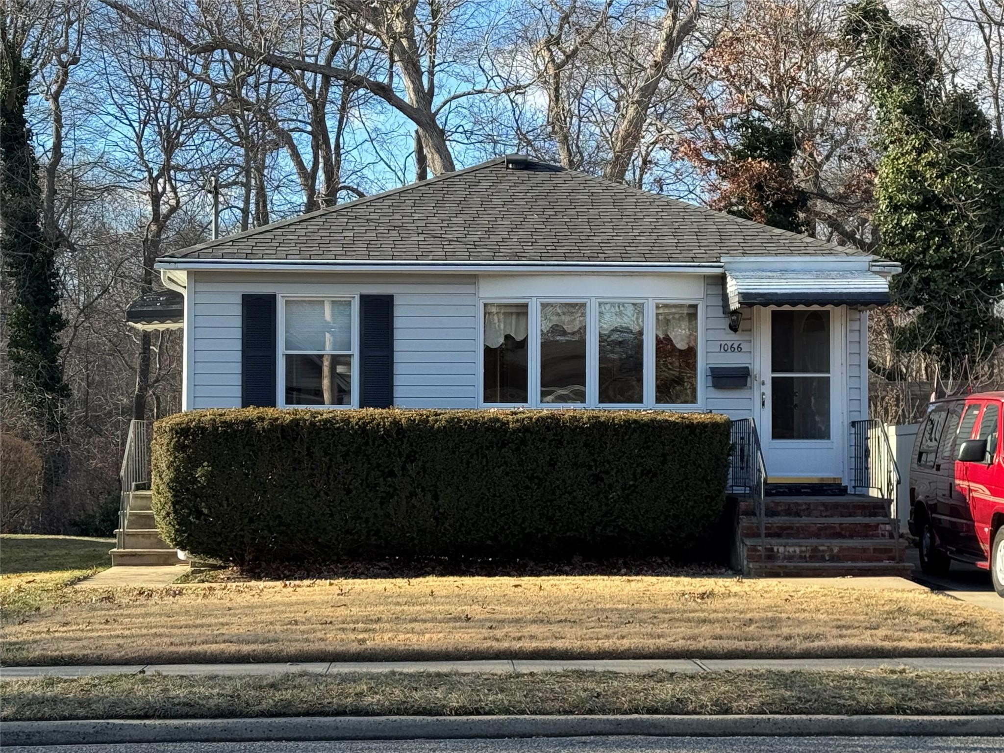 1066 Lakeshore Drive, Massapequa Park, New York image 1