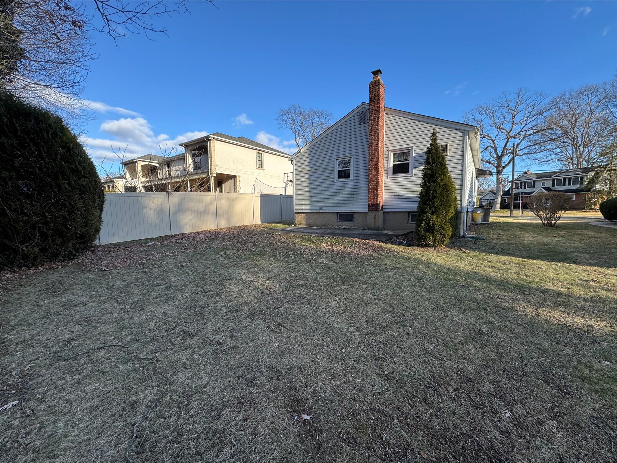 1066 Lakeshore Drive, Massapequa Park, New York image 14