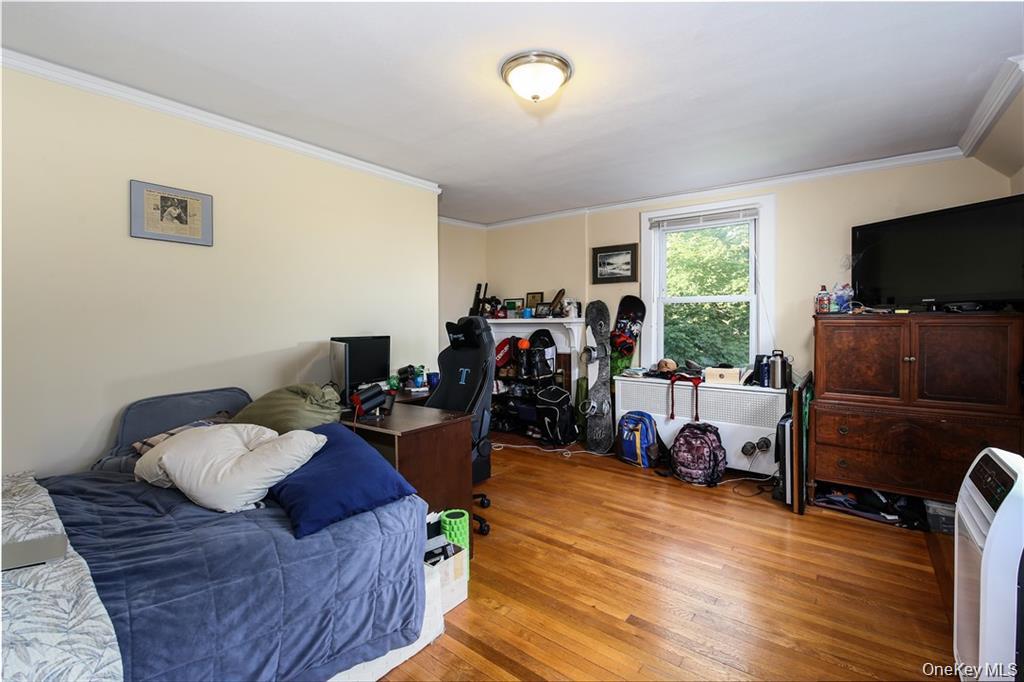 White Plains, New York 10603, United States, 5 Bedrooms Bedrooms, ,4 BathroomsBathrooms,Residential,Active,252721