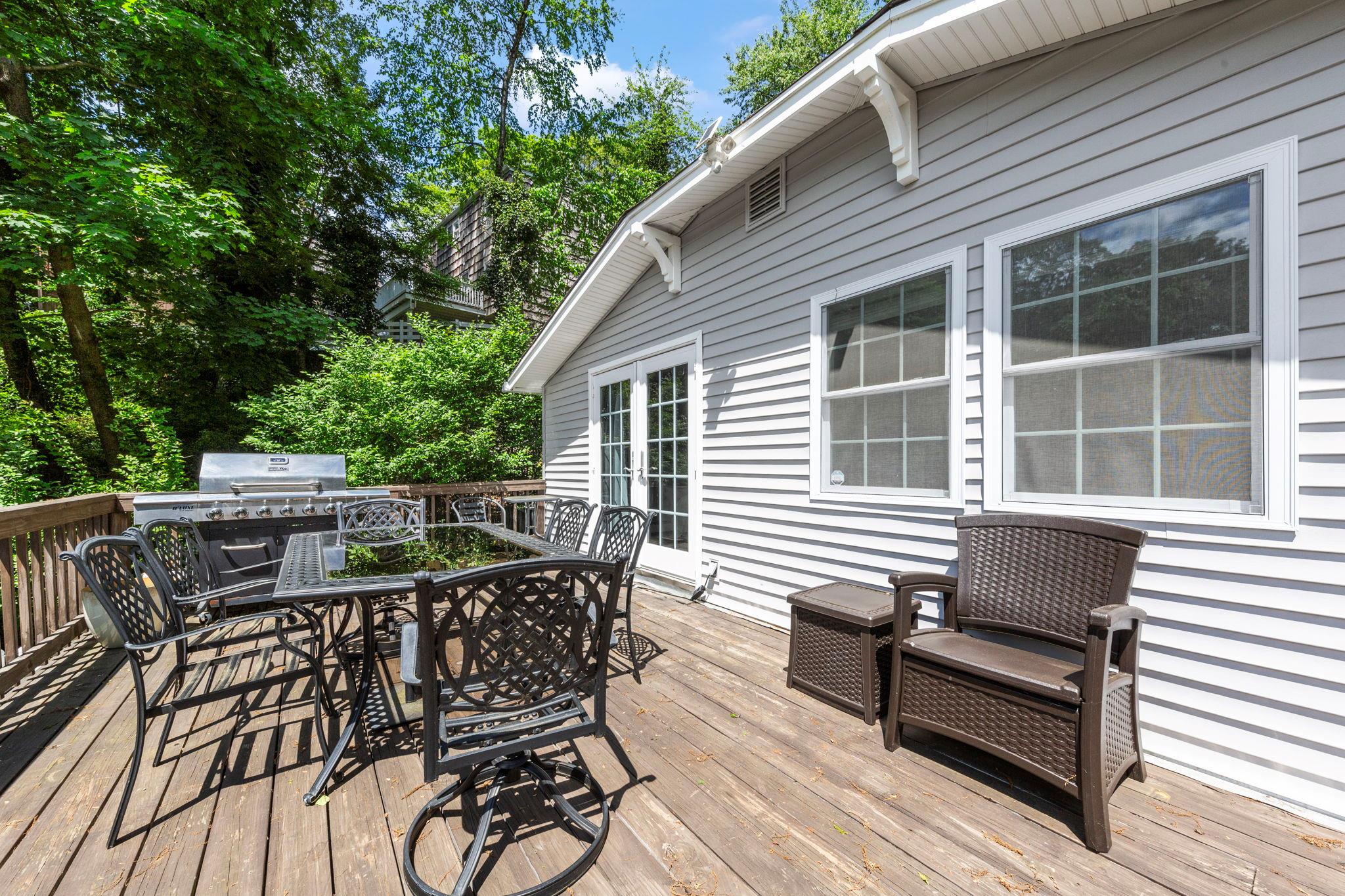81 Lone Oak Drive, Centerport, New York image 33