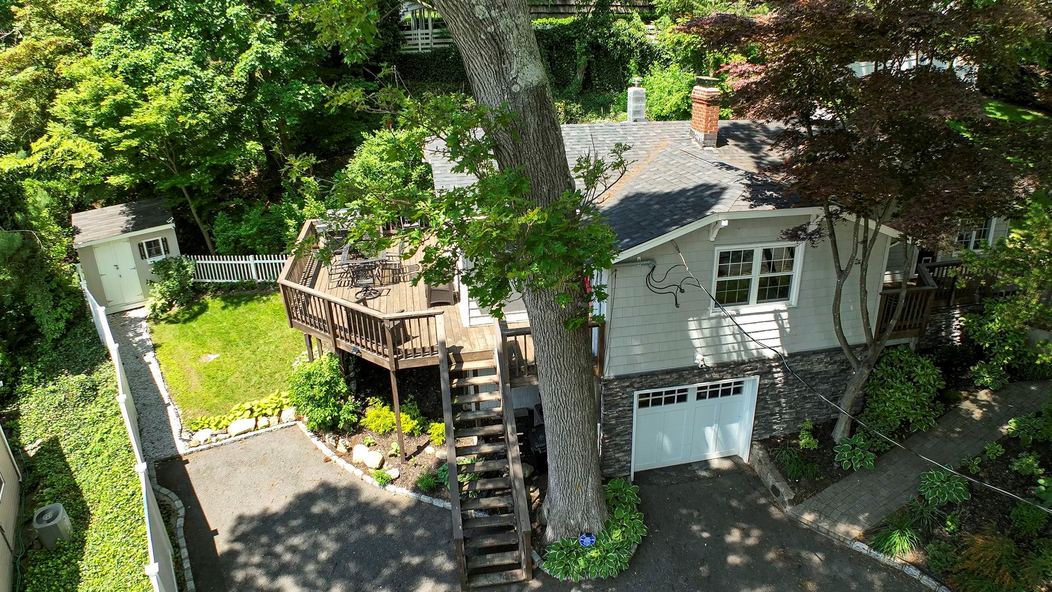 81 Lone Oak Drive, Centerport, New York image 36