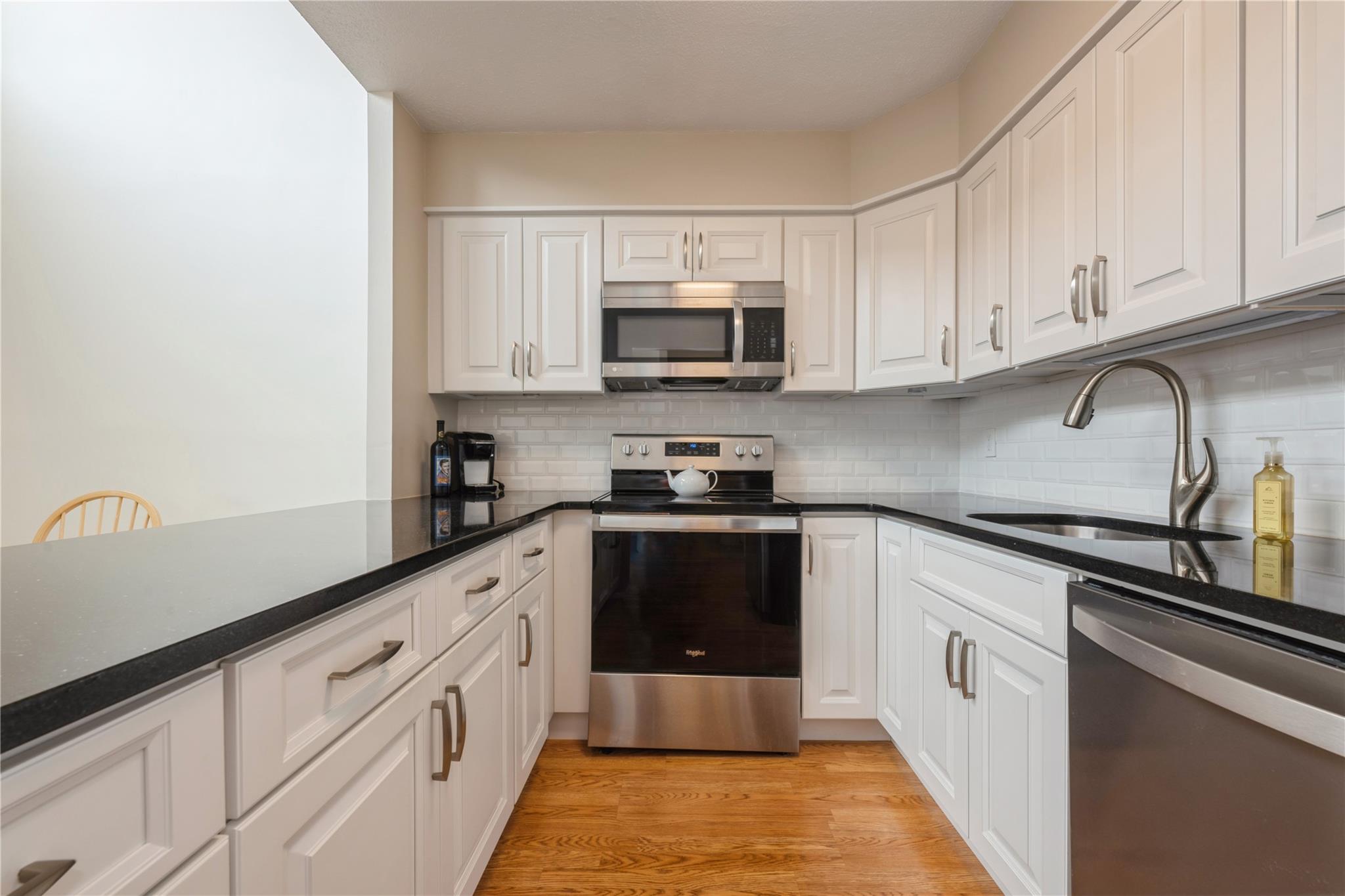800 Willis Avenue #313, Albertson, New York image 5