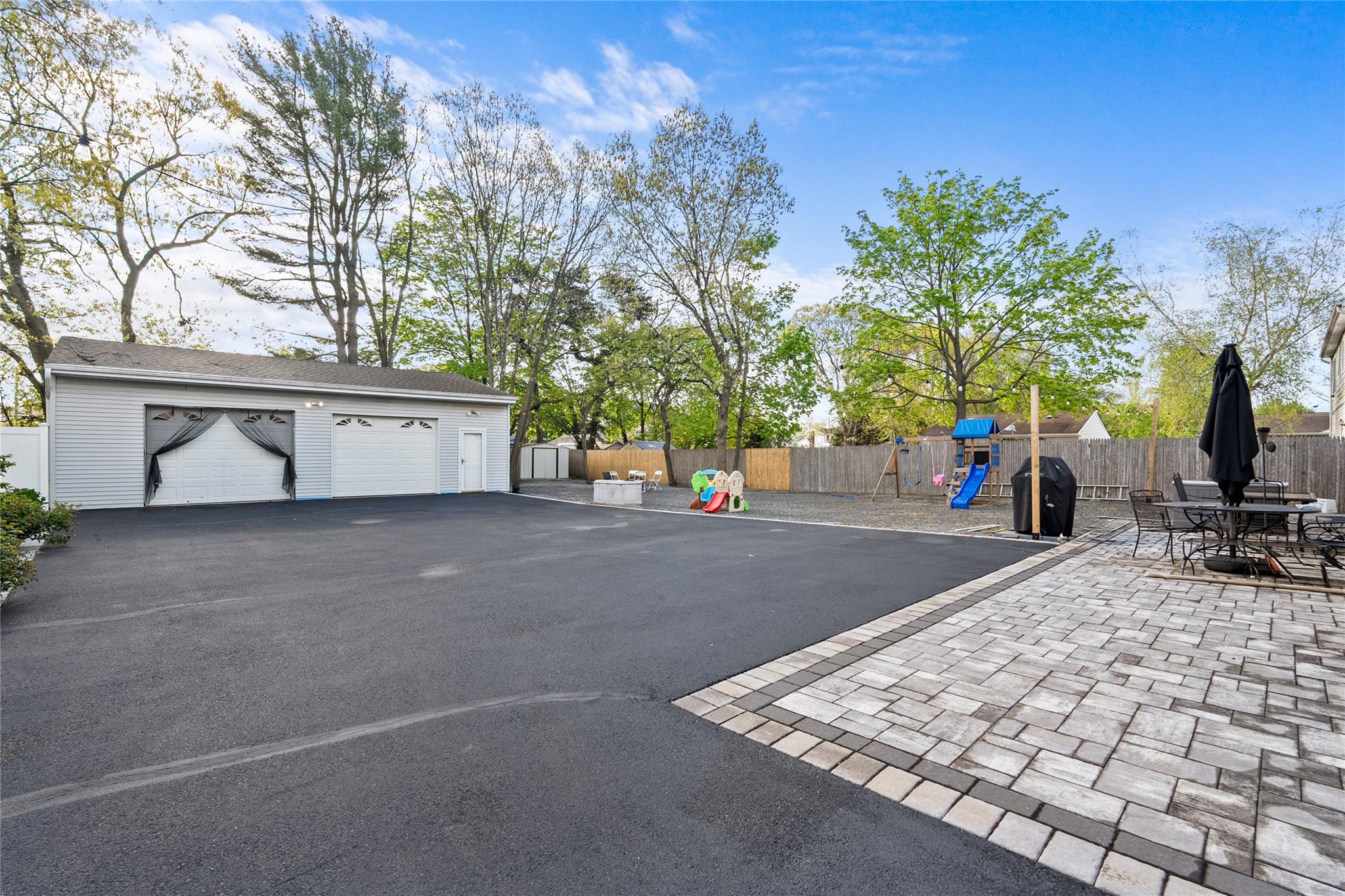 900 Bay Shore Avenue, West Islip, New York image 17