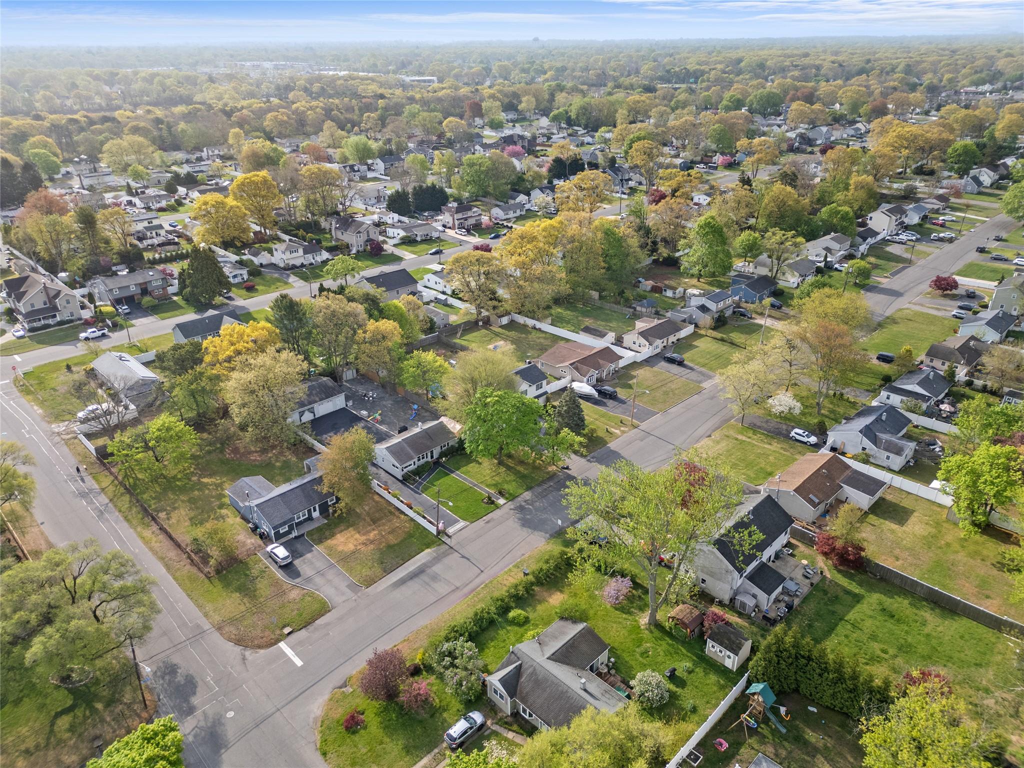 900 Bay Shore Avenue, West Islip, New York image 24