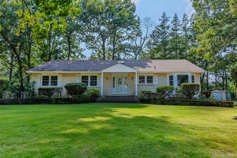 Homes For Sale - 2 Erita Lane<br/> Smithtown, NY 11787
