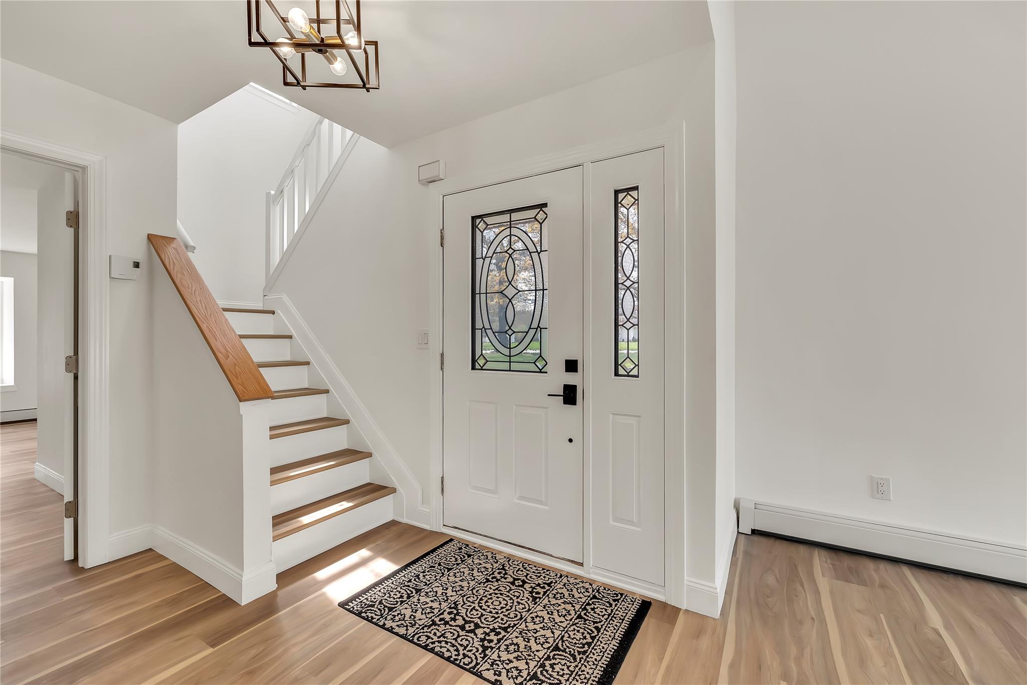 19 Hancock Court, Coram, New York image 2