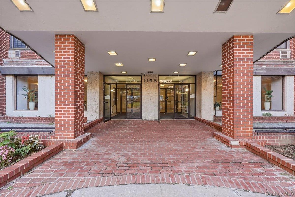 1165 E 54th Street 3H