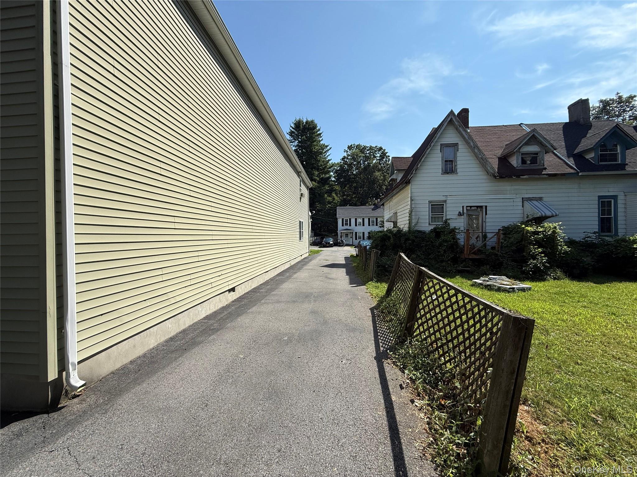 Wappingers Falls, New York 12590, United States, 2 Bedrooms Bedrooms, ,1 BathroomBathrooms,Residential,Active,189102