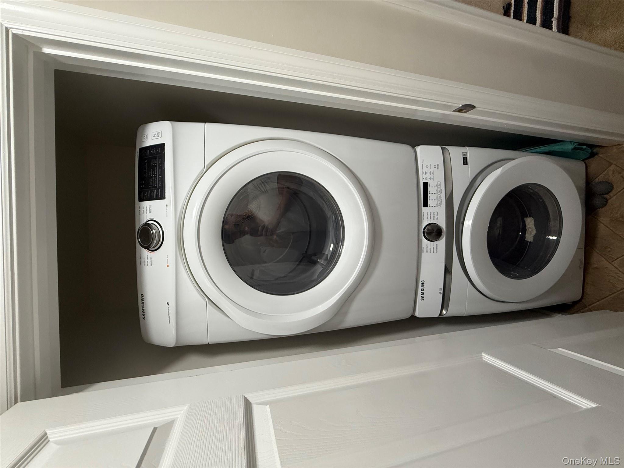 Wappingers Falls, New York 12590, United States, 2 Bedrooms Bedrooms, ,1 BathroomBathrooms,Residential,Active,189102