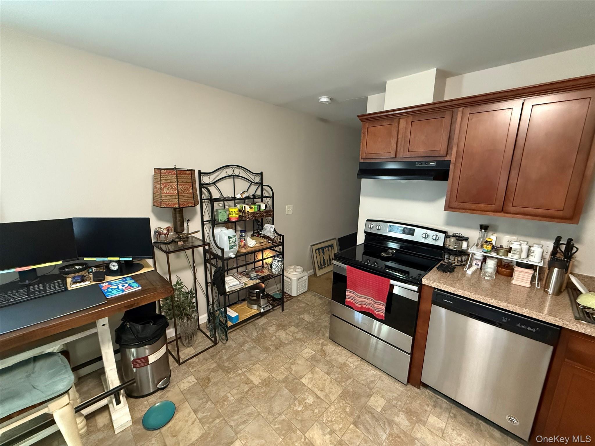 Wappingers Falls, New York 12590, United States, 2 Bedrooms Bedrooms, ,1 BathroomBathrooms,Residential,Active,189102