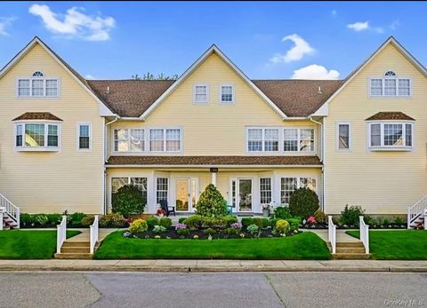 Homes For Sale - 226-B Westside Avenue #23<br/> Freeport, NY 11520