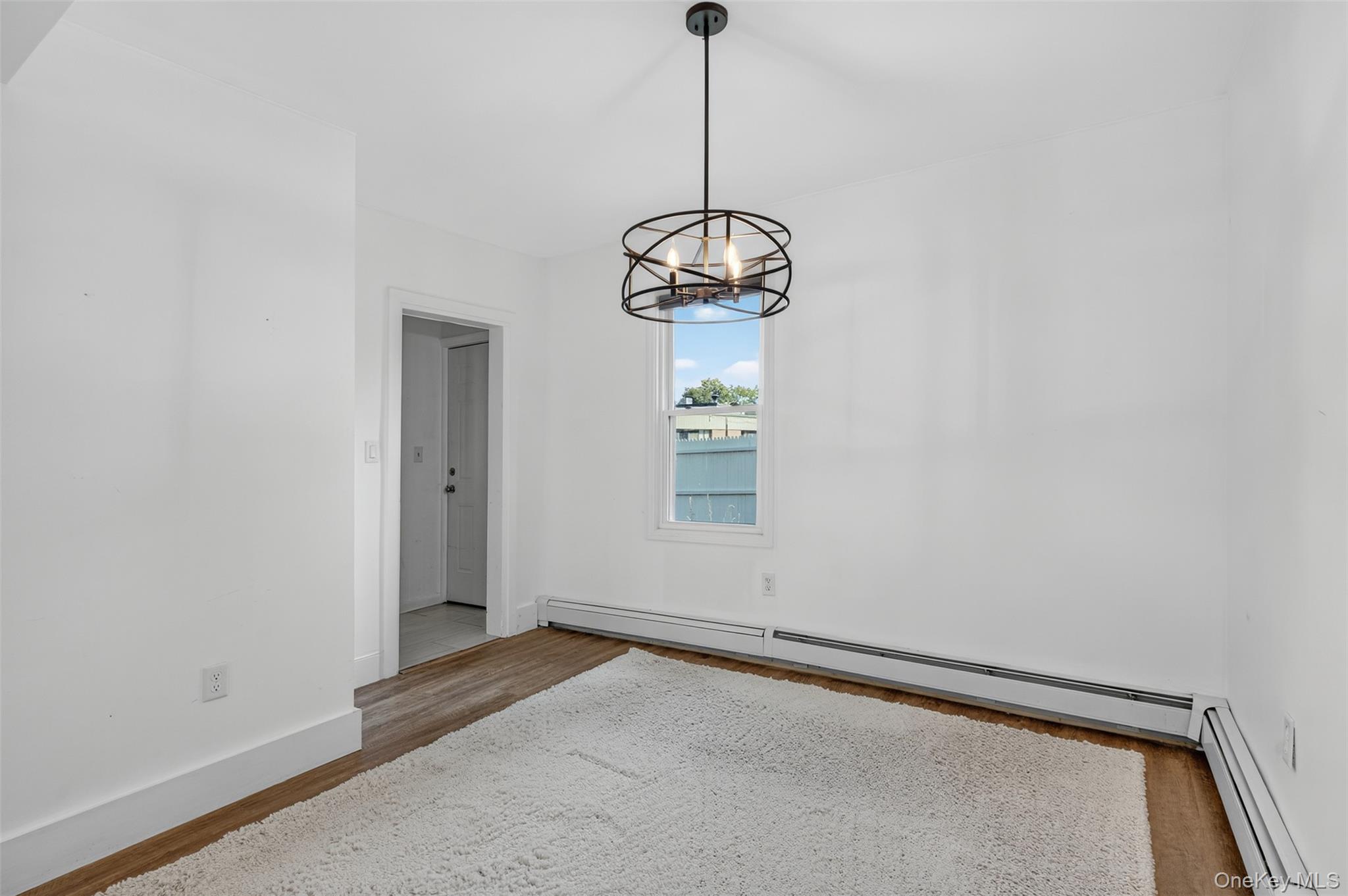 Kingston, New York 12401, United States, 2 Bedrooms Bedrooms, ,1 BathroomBathrooms,Residential,Active,191729