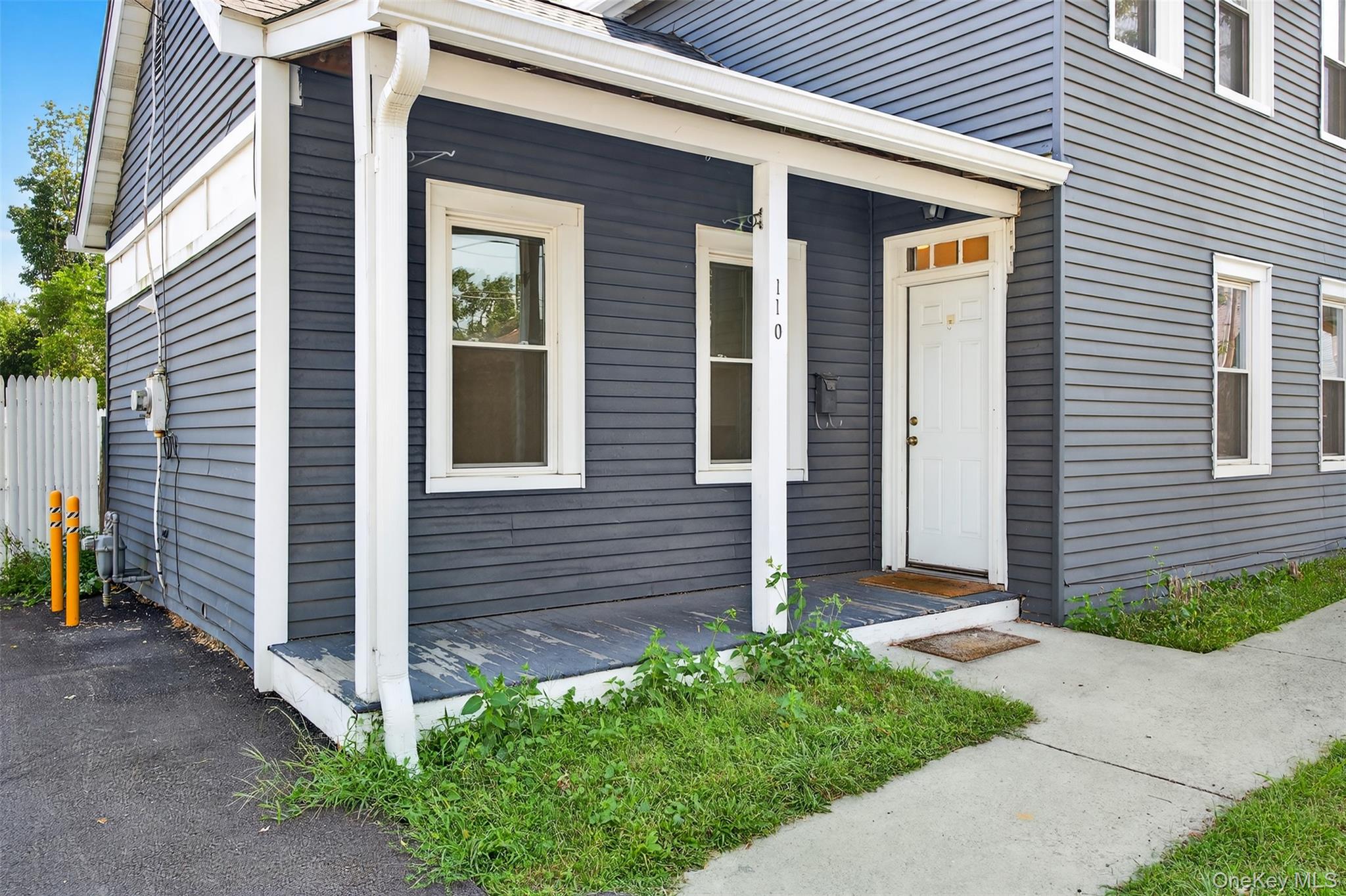 Kingston, New York 12401, United States, 2 Bedrooms Bedrooms, ,1 BathroomBathrooms,Residential,Active,191729