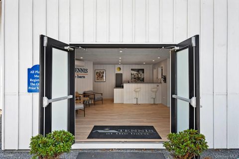 142 Montauk Highway Westhampton NY 11977