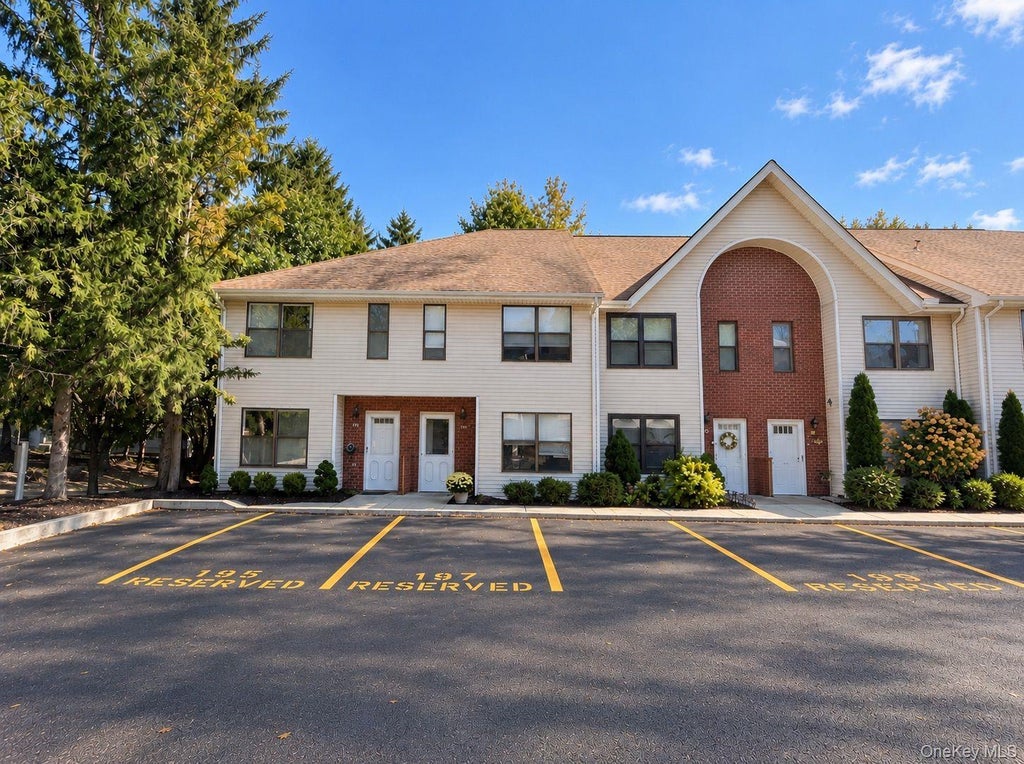 Photo of 197 Deer Ct Drive, Middletown, NY 10940 (MLS # 1063819)
