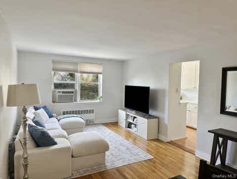 Homes For Sale - 4295 Webster Avenue #4A<br/> Bronx, NY 10470
