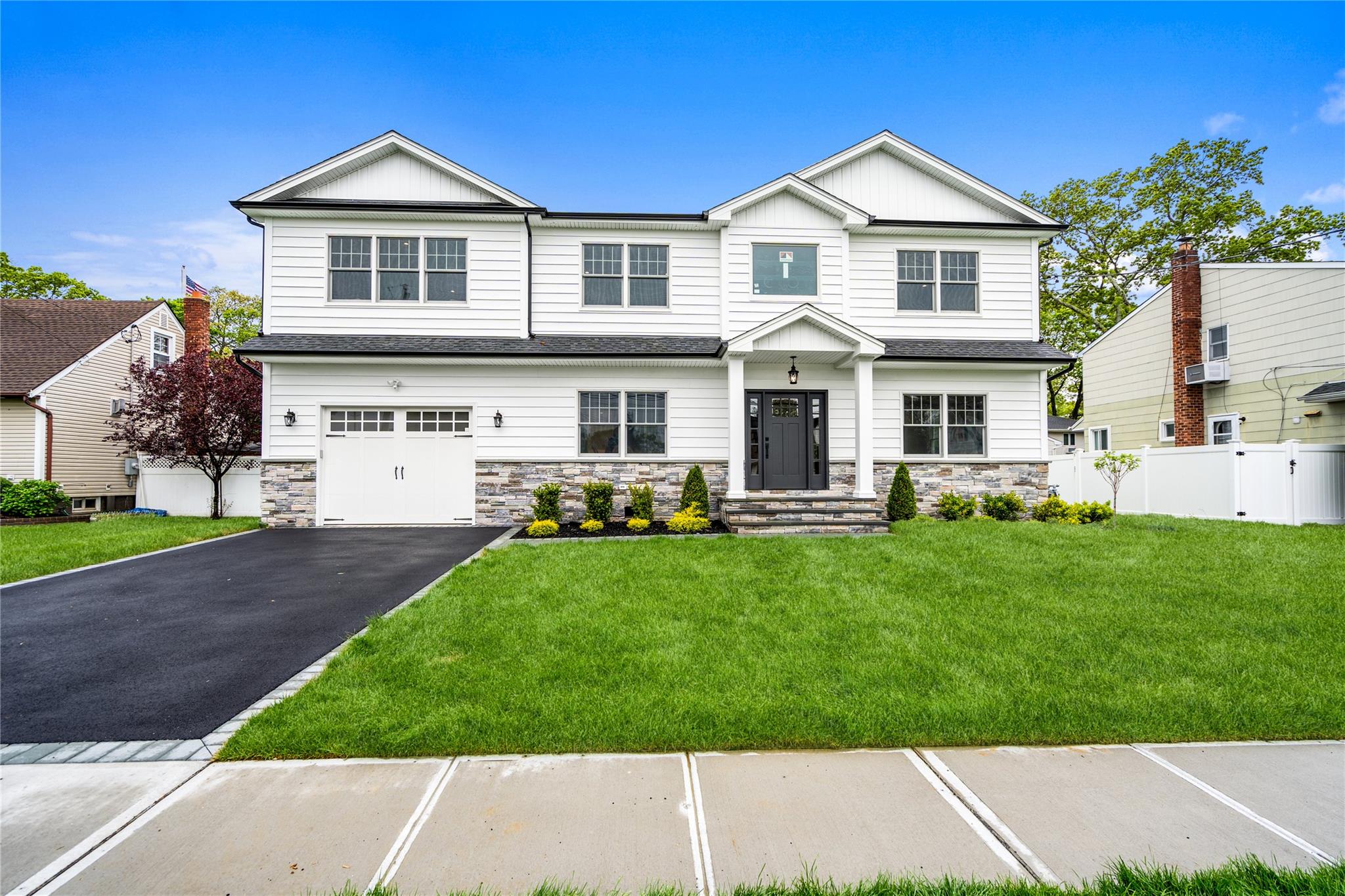 16 Roosevelt Avenue, Massapequa Park, New York image 1