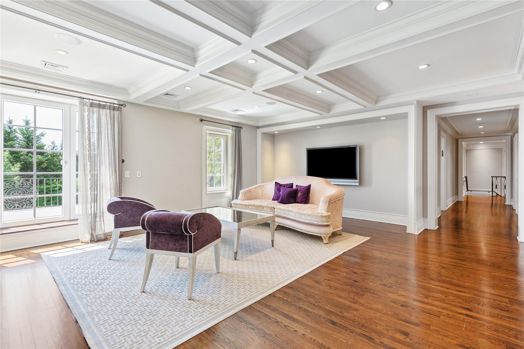 6B Blue Sea Lane, Great Neck, New York image 31