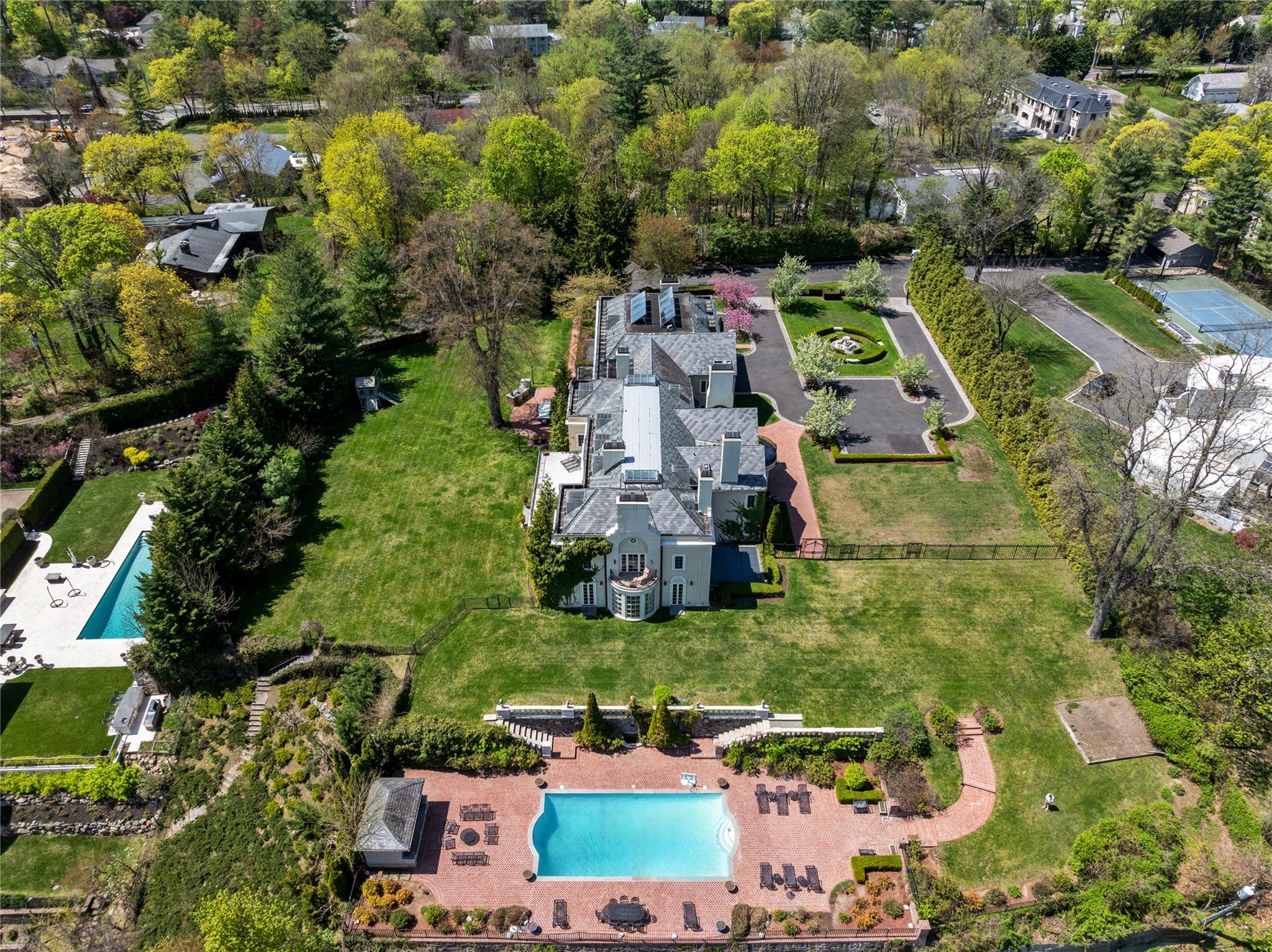 6B Blue Sea Lane, Great Neck, New York image 47