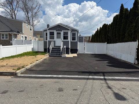 Homes For Sale - 354 Beachview Street<br/> Copiague, NY 11726