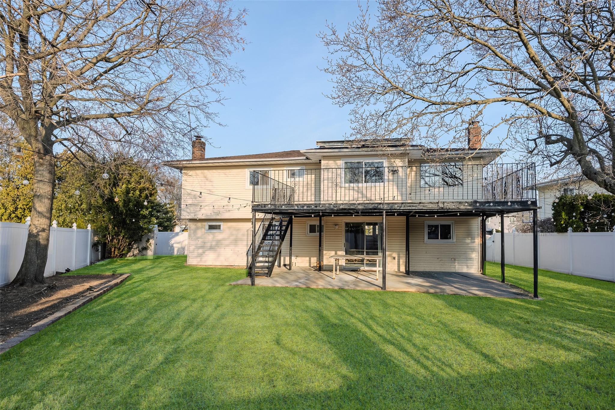 1425 Cecily Drive, Merrick, New York image 33