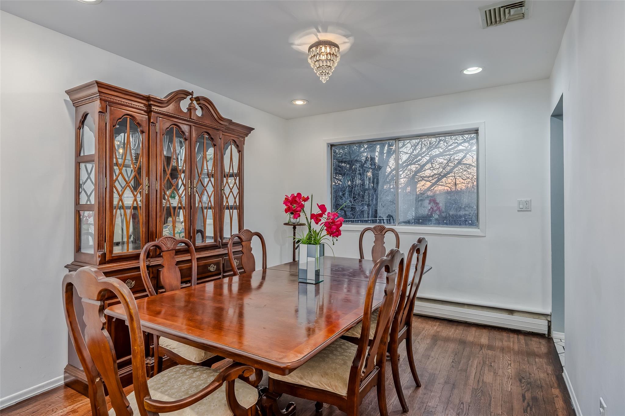 1425 Cecily Drive, Merrick, New York image 9
