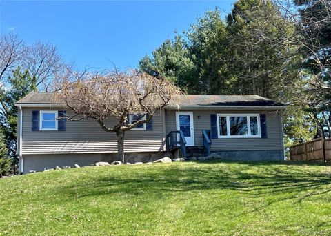 17 Woodland Drive Walden NY 12586