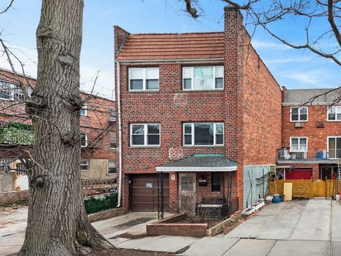 Multifamily For Sale - 147-50 Barclay Avenue<br/> Queens County, Flushing, NY 11355