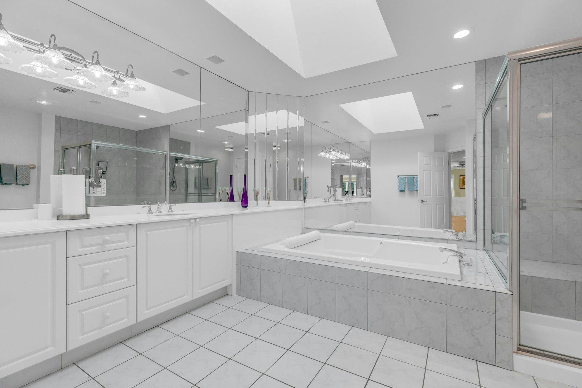 63 Hamlet Drive #63, Commack, New York image 36