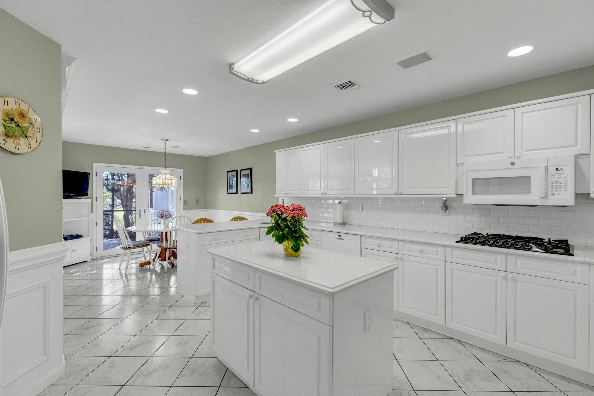 63 Hamlet Drive #63, Commack, New York image 2