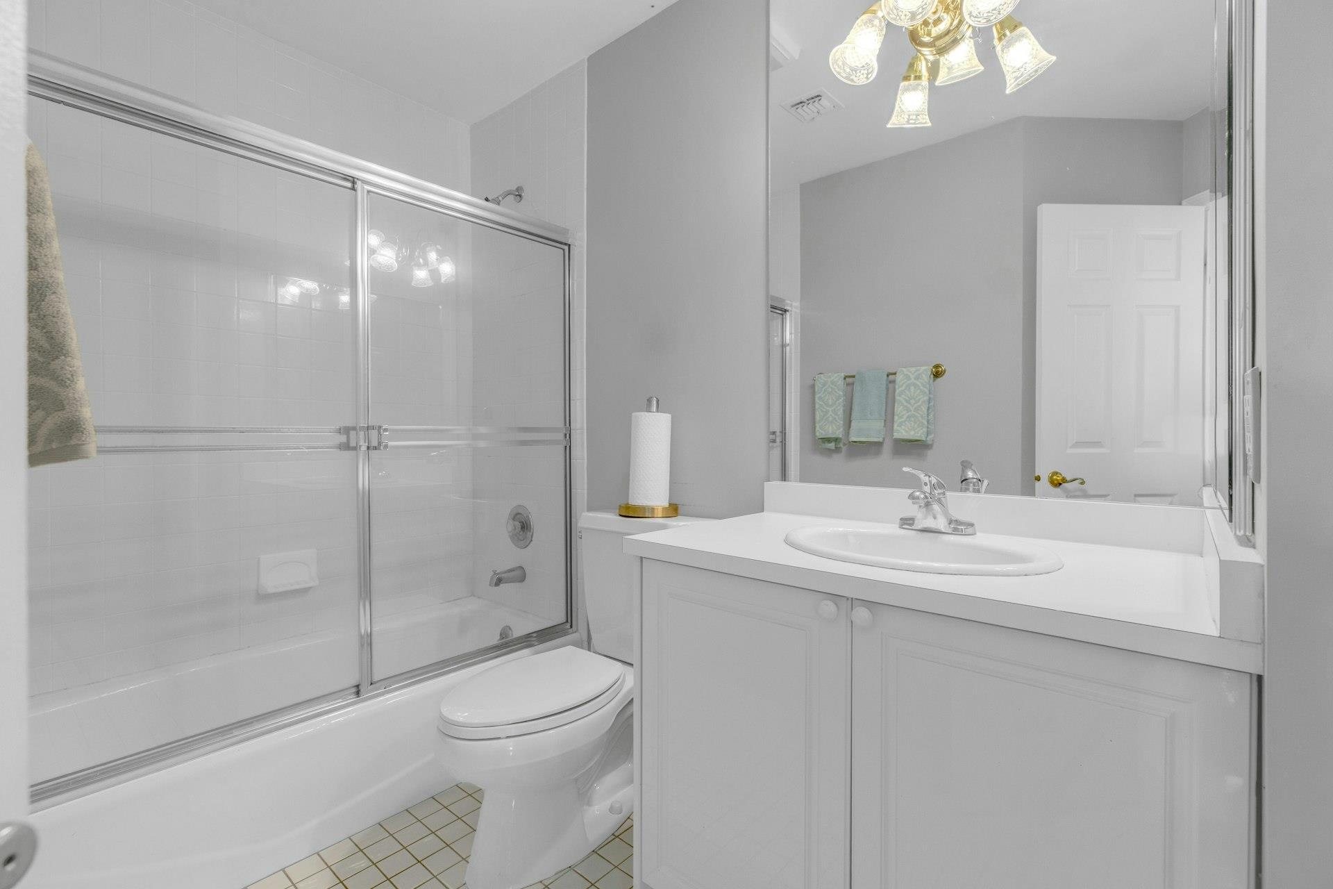 63 Hamlet Drive #63, Commack, New York image 34