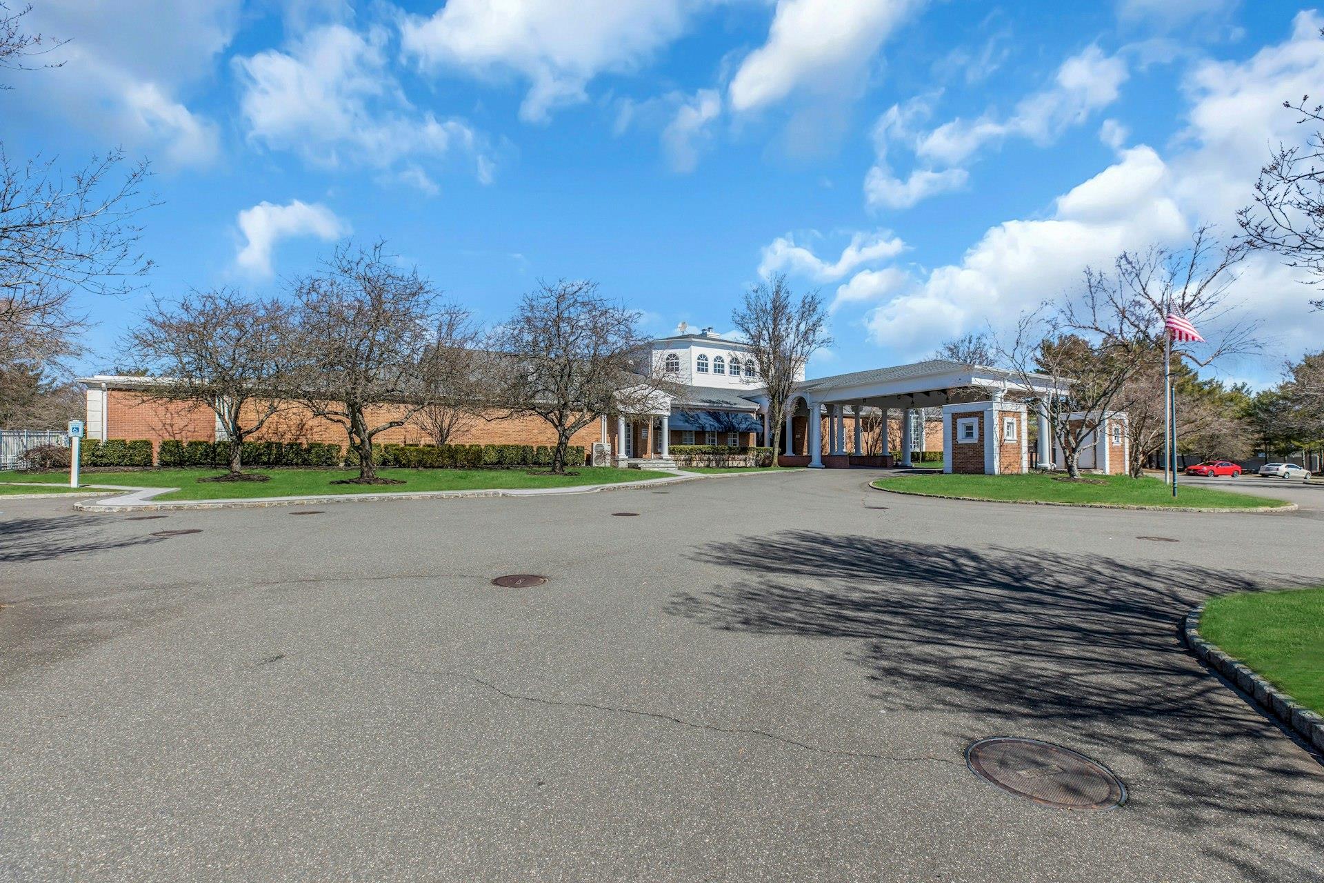 63 Hamlet Drive #63, Commack, New York image 24