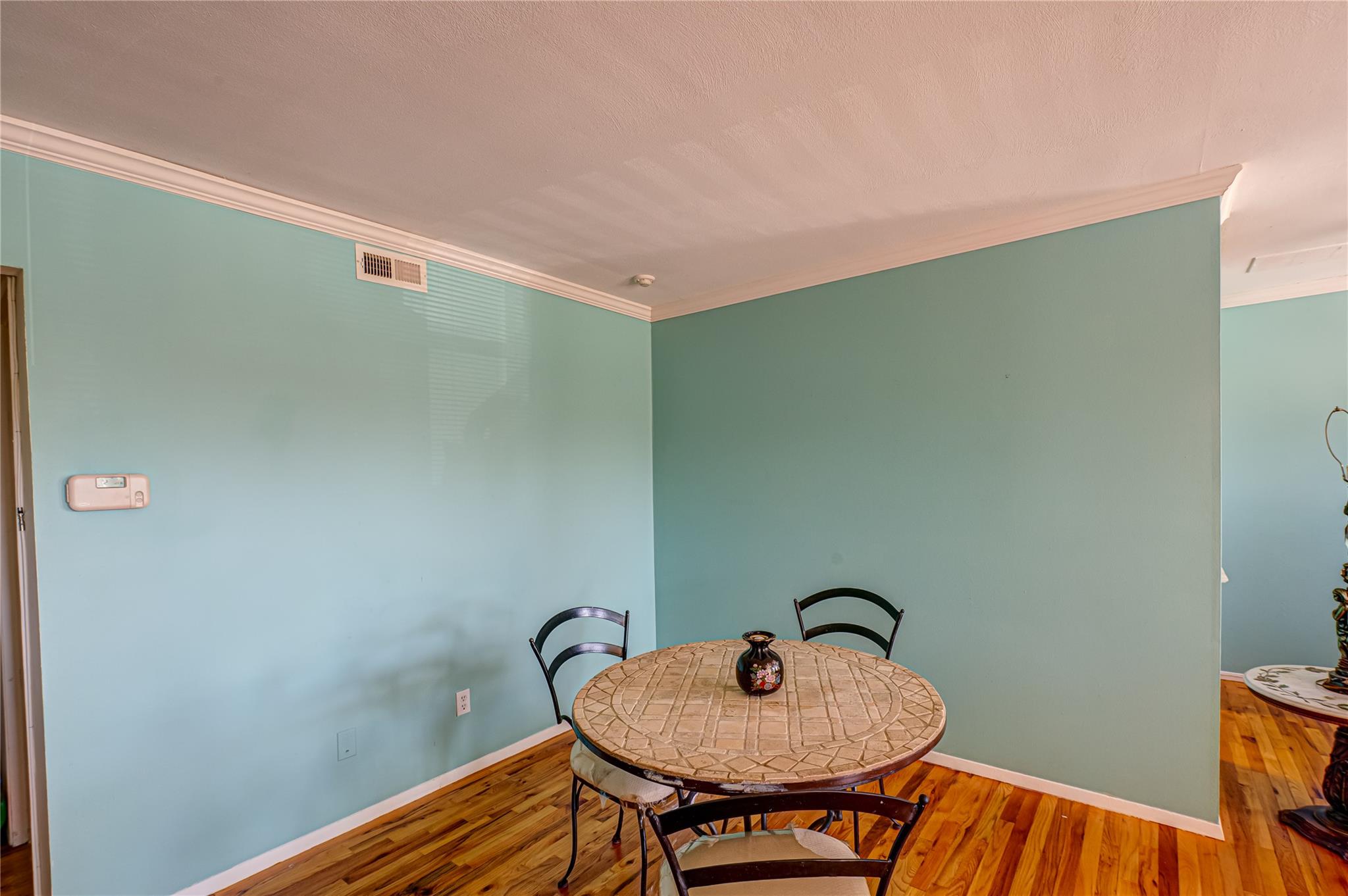 303 Artist Lake Drive, Middle Island, New York image 5