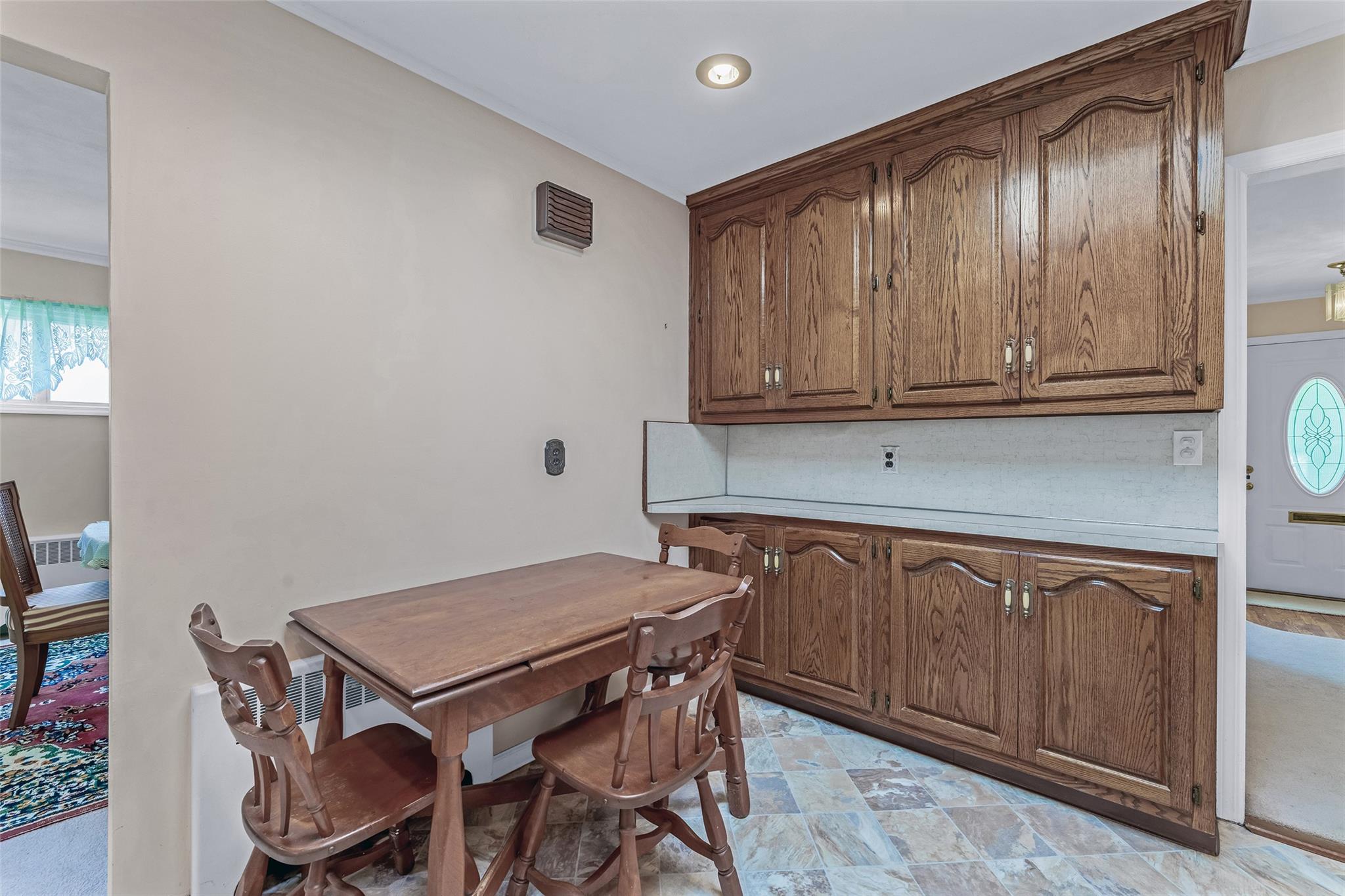 38 Pell Terrace, Garden City, New York image 7