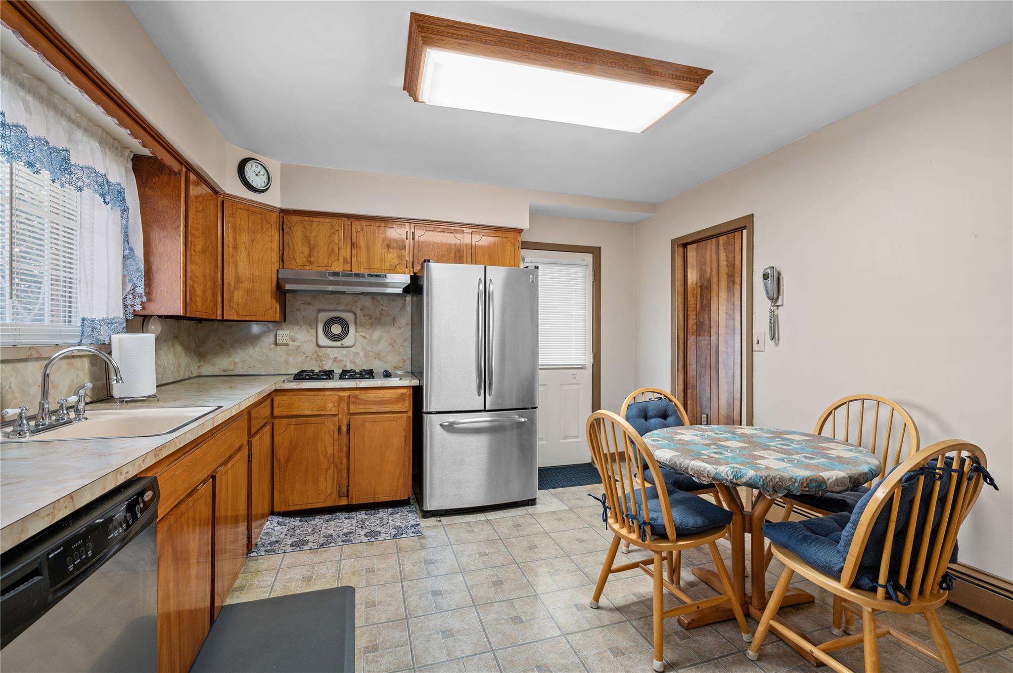 2491 Malibu Road, Bellmore, New York image 10